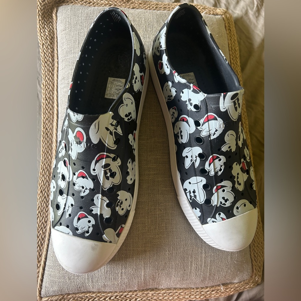 EUC Disney Native Shoe - Mickey Mouse All-Over Print - Size M11/W13